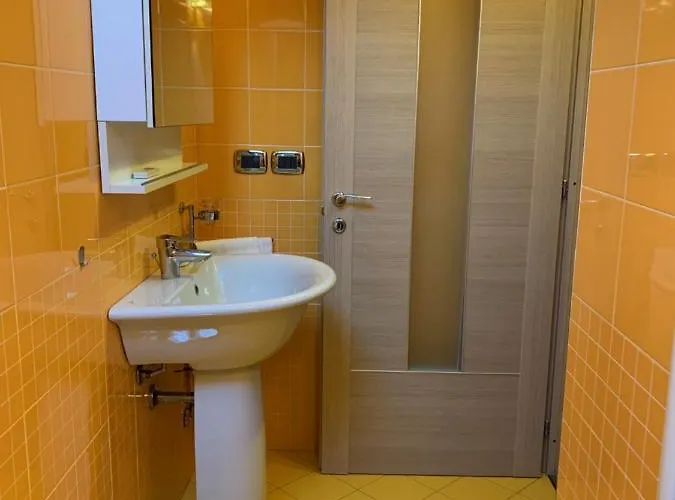 Corte Della Vittoria Aparthotel Parma