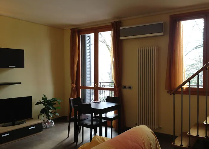 Corte Della Vittoria Aparthotel Parma