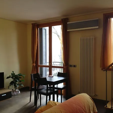 Corte Della Vittoria Aparthotel Parma