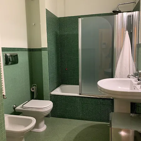 Corte Della Vittoria Aparthotel Parma