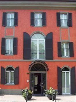 アパートホテル Corte Della Vittoria パルマ